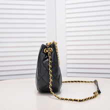 Load image into Gallery viewer, CC606 Hobo Handbag / 6.6 × 9 × 2.7 inch
