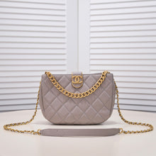 Load image into Gallery viewer, CC607 Hobo Handbag / 6.6 × 9 × 2.7 inch
