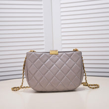 Load image into Gallery viewer, CC607 Hobo Handbag / 6.6 × 9 × 2.7 inch
