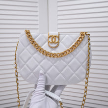 Load image into Gallery viewer, CC606 Hobo Handbag / 6.6 × 9 × 2.7 inch
