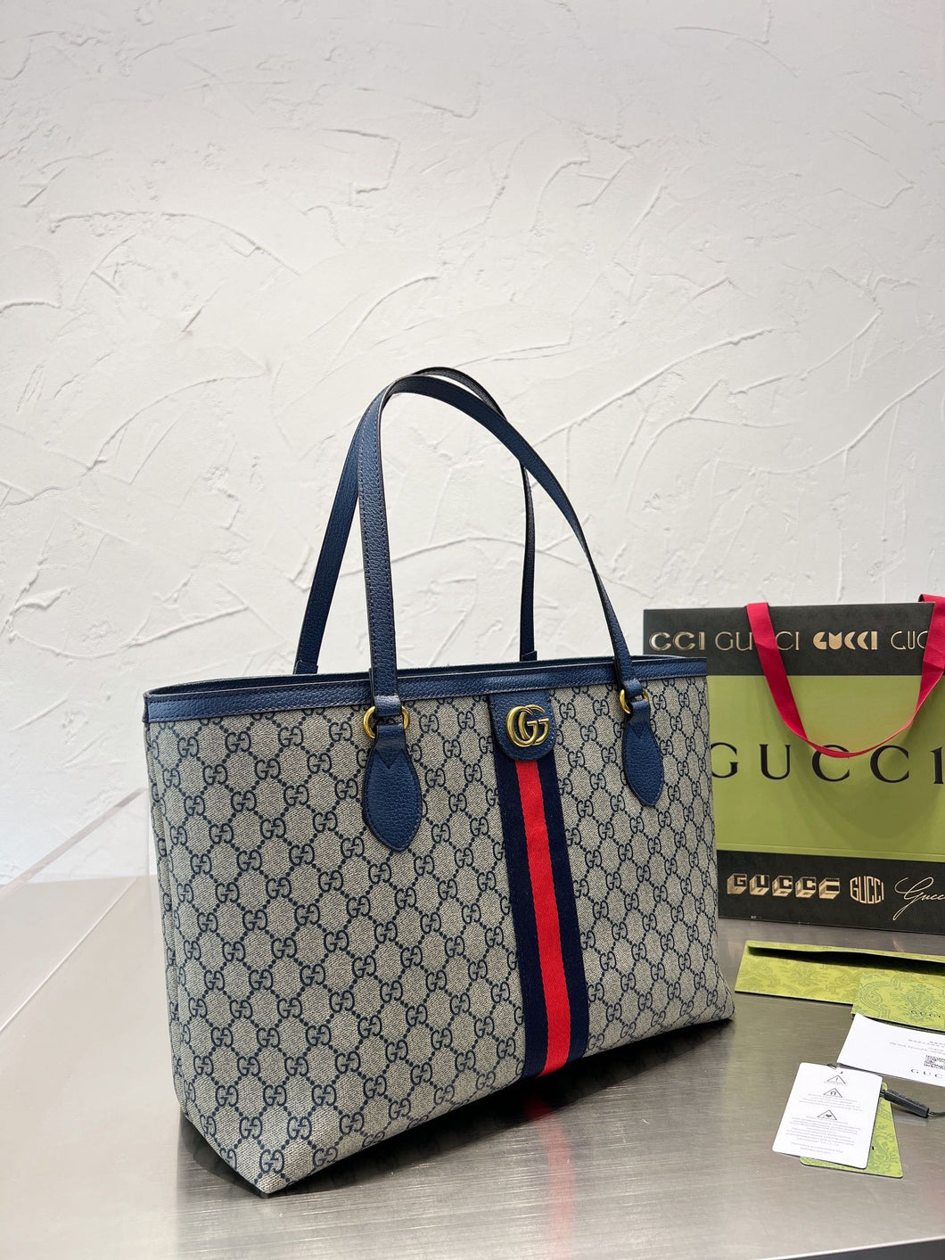 GC479 Ophidia GG Medium Tote / 15