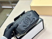 Load image into Gallery viewer, CC670 Vanity Case / 6.7x3.9inch
