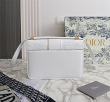 Load image into Gallery viewer, DR275 30 Montaigne Bag / 9.5 x 6.5 x 3 inches
