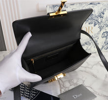 Load image into Gallery viewer, DR277 30 Montaigne Bag / 9.5 x 6.5 x 3 inches
