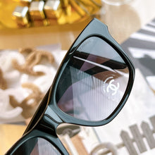 Load image into Gallery viewer, JW673 CC Sunglasses / 53x47x123mm
