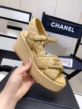 Load image into Gallery viewer, SE1041 CC Sandals / Size4-9
