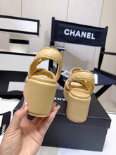 Load image into Gallery viewer, SE1041 CC Sandals / Size4-9
