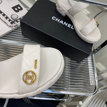 Load image into Gallery viewer, SE993 CC Sandals / Size5-10
