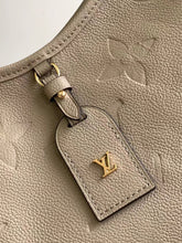 Load image into Gallery viewer, LB756 Carryall PM / 11.4x9.4x4.7inch
