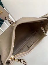 Load image into Gallery viewer, LB756 Carryall PM / 11.4x9.4x4.7inch
