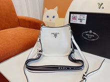 Load image into Gallery viewer, PD178 mini shoulder bag / 7.5x7.9x2.4inch
