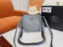 Load image into Gallery viewer, PD178 mini shoulder bag / 7.5x7.9x2.4inch
