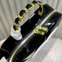 Load image into Gallery viewer, CC609 Vintage Heart Bags / 9x8.3inch
