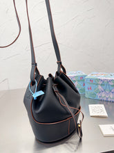 Load image into Gallery viewer, LWE023 Bucket Bag / 9.8x7.1inch
