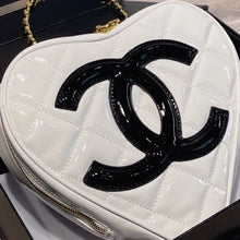 Load image into Gallery viewer, CC609 Vintage Heart Bags / 9x8.3inch
