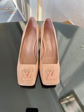 Load image into Gallery viewer, SE997 LB Sandals / Size5-10

