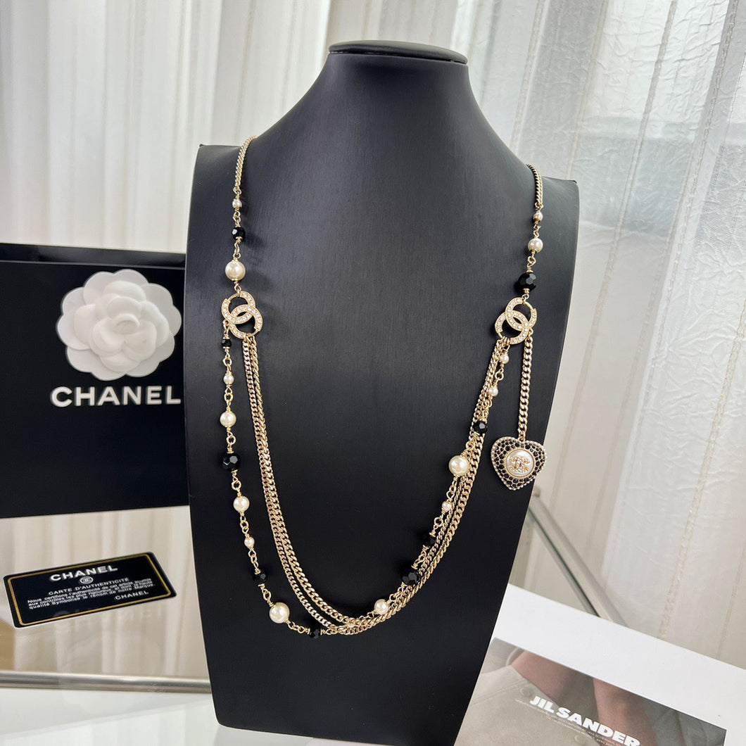 JW637 CC Long Necklace