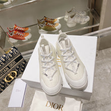 Load image into Gallery viewer, SE887 DR D-Connect Sneaker / Size5-10
