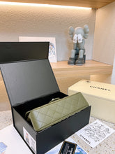 Load image into Gallery viewer, CC673 Classic Handbag / 9.8x15.5x6.5inch
