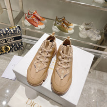 Load image into Gallery viewer, SE889 DR D-Connect Sneaker / Size5-10

