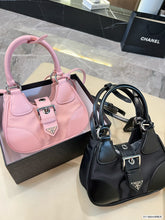 Load image into Gallery viewer, PD198 Moon Bag / 9x6.3x2.9inch
