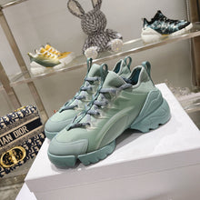 Load image into Gallery viewer, SE891 DR D-Connect Sneaker / Size5-10
