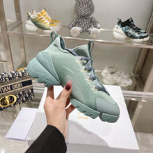 Load image into Gallery viewer, SE891 DR D-Connect Sneaker / Size5-10
