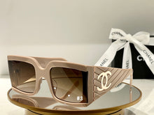 Load image into Gallery viewer, JW599 CC Sunglaaes / 100% UV Protection
