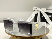 Load image into Gallery viewer, JW599 CC Sunglaaes / 100% UV Protection
