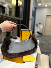 Load image into Gallery viewer, FF157 O’Lock Swing / 11.8x3.1x4.7inch
