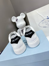 Load image into Gallery viewer, SE926 PD Leather Sneakers / Size5-10
