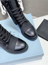 Load image into Gallery viewer, SE927 PD Brushed leather and nylon laced booties / Size5-9

