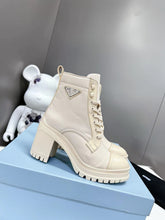 Load image into Gallery viewer, SE927 PD Brushed leather and nylon laced booties / Size5-9
