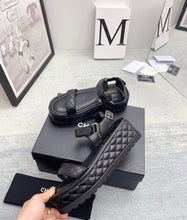 Load image into Gallery viewer, SE924 CC Sandals / Size5-9
