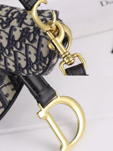 Load image into Gallery viewer, DR233 Saddle Bag (Come with Long Shoulder Straps ）

