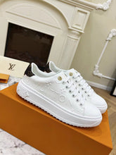 Load image into Gallery viewer, SE1043 LV Time Out Sneaker / Size4-11
