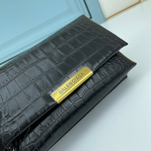 Load image into Gallery viewer, BCG031 BCG Triplet Wallet With Chain Crocodile Embossed / 8.3x3.1x4.9inch
