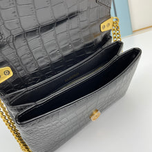 Load image into Gallery viewer, BCG031 BCG Triplet Wallet With Chain Crocodile Embossed / 8.3x3.1x4.9inch
