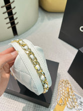 Load image into Gallery viewer, CC638 Small Pouch / 6.2 × 6.2 × 2.1 in
