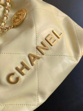 Load image into Gallery viewer, CC702 CHANEL 22 Mini Handbag / HIGHEST QUALITY VERSION / 7.8 × 7.4 × 2.3 in
