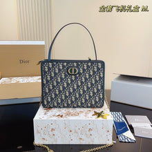 Load image into Gallery viewer, DR262 30 Montaigne Pouch / 10 x 8 x 2.5 inches
