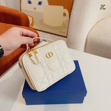 Load image into Gallery viewer, DR264 Dior Caro Box Bag / 7 x 5 x 2 inches
