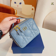 Load image into Gallery viewer, DR264 Dior Caro Box Bag / 7 x 5 x 2 inches
