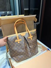 Load image into Gallery viewer, LB759 Vintage Shoulder Bag / 13.4x13inch
