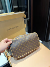 Load image into Gallery viewer, LB759 Vintage Shoulder Bag / 13.4x13inch
