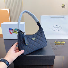 Load image into Gallery viewer, PD199 Re-Nylon Prada Re-Edition 2000 mini-bag/ 8.6x2.4x6.3inch
