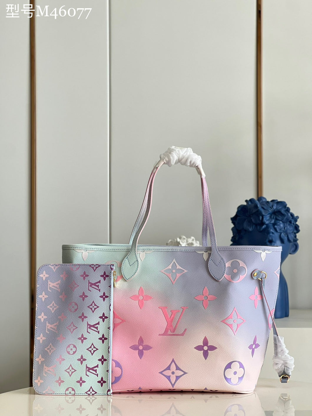 LB672 Neverfull MM Autres Toiles / HIGHEST QUALITY VERSION / 12.2 x 11 x 5.5 inches