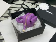 Load image into Gallery viewer, CC574 Heart Zipped Arm Coin Purse / HIGHEST QUALITY VERSION
