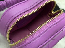 Load image into Gallery viewer, CC574 Heart Zipped Arm Coin Purse / HIGHEST QUALITY VERSION
