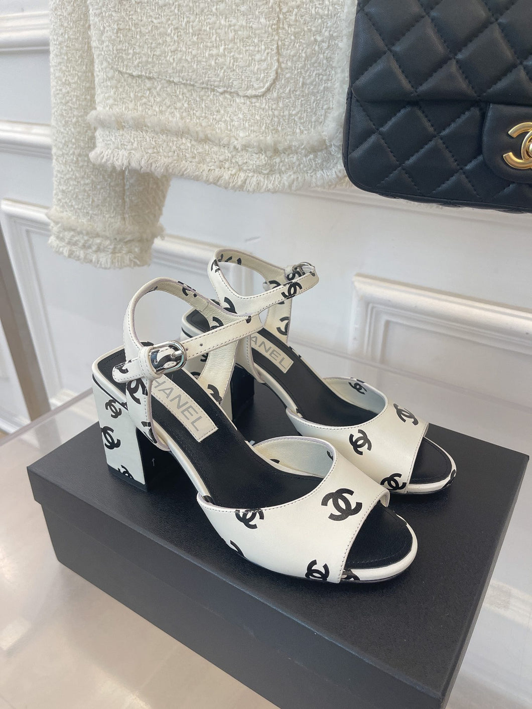 SE864 CC Sandals / Size5-9